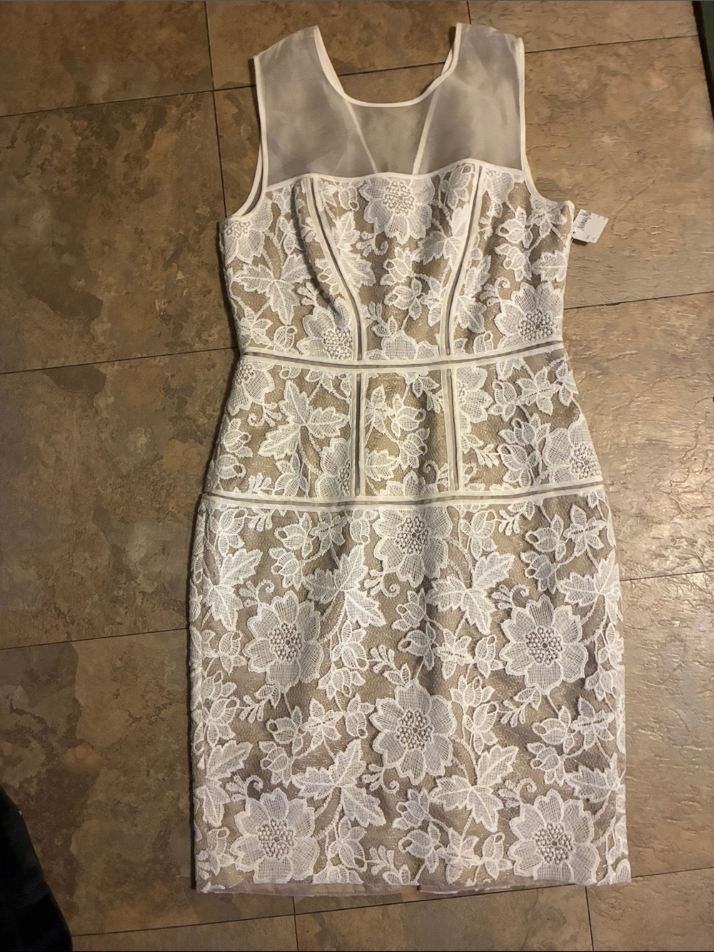Trina Turk White Floral Lace Sheath Dress NWT SIZE 4